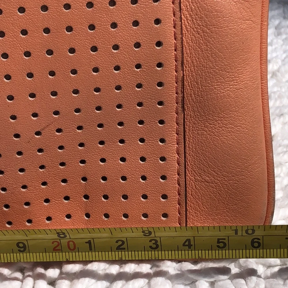 🚨B2G1 COACH Coral Pink Leather Crossbody Bag - Picture 9 of 11